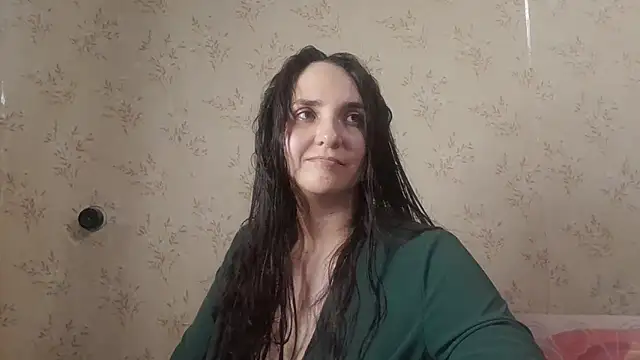 Snapshot of VoulezVous_Angel chatting on 03/18/26, 06:11 VoulezVous Angel online show from 03/18/26, 06:11