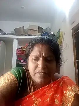 Snapshot of suganthi143 chatting on 11/01/25, 03:25 suganthi143 online show from 11/01/25, 03:25