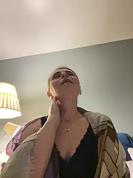 Snapshot of ToriLove777 chatting on 11/06/25, 06:47 ToriLove777 online show from 11/06/25, 06:47