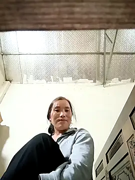 Snapshot of min_nyny chatting on 10/30/25, 02:18 min nyny online show from 10/30/25, 02:18