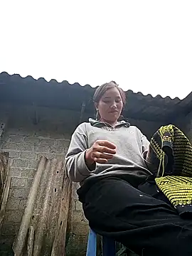 Snapshot of min_nyny chatting on 10/31/25, 02:23 min nyny online show from 10/31/25, 02:23