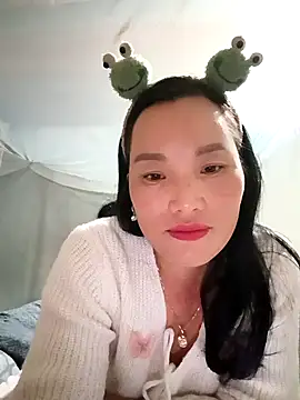 Snapshot of min_nyny chatting on 11/24/25, 03:12 min nyny online show from 11/24/25, 03:12