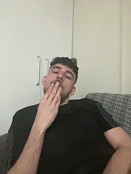 yasinesra757  online show from 03/08/26, 07:06