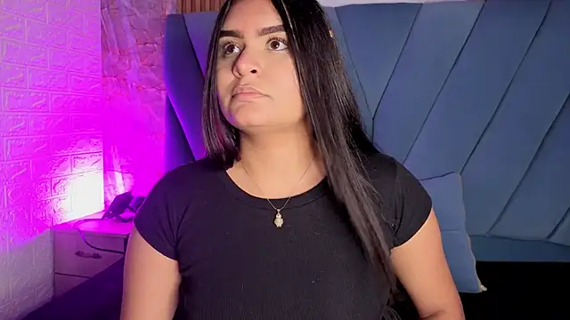 amarahanks1 online show from 11/16/25, 06:02