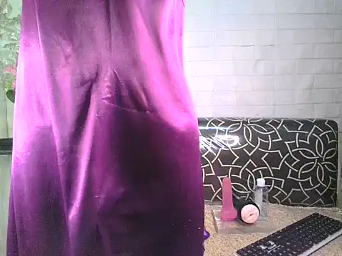 queensilver online show from 12/01/25, 03:55