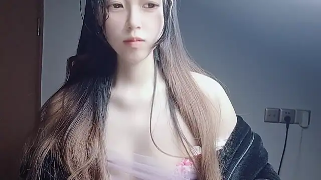 Snapshot of JuliaNoir chatting on 01/07/26, 02:52 JuliaNoir online show from 01/07/26, 02:52