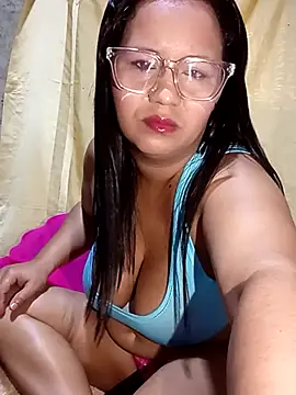 meliza87 online show from 12/03/25, 12:25