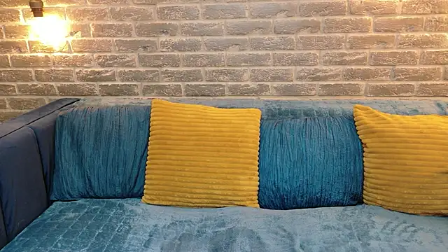 Di Andra online show from 02/18/26, 05:42