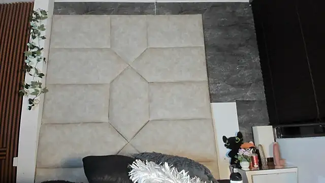 Liia Leens online show from 02/19/26, 04:08