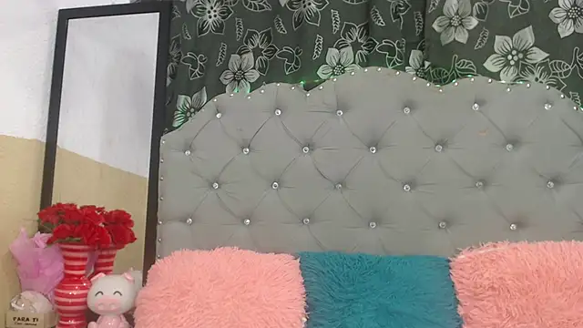 valentinavega18x online show from 01/12/26, 04:18