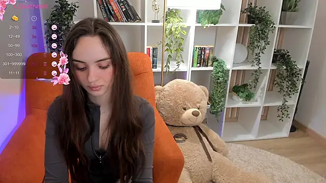 Snapshot of AlineFisher_ chatting on 11/24/25, 01:33 AlineFisher online show from 11/24/25, 01:33