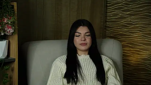 Snapshot of TarshaVrsery chatting on 11/03/25, 12:06 TarshaVrsery online show from 11/03/25, 12:06