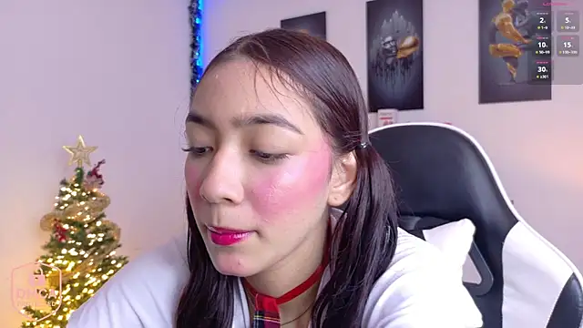 Snapshot of valeria_aragon1107 chatting on 11/30/25, 06:34 valeria aragon1107 online show from 11/30/25, 06:34