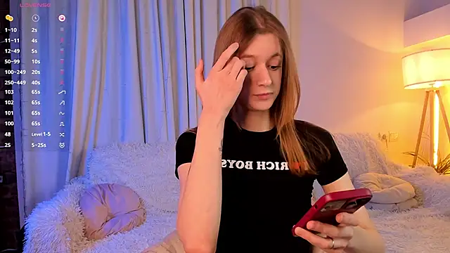 SweetVee online show from 04/02/26, 06:44