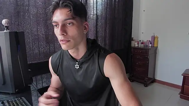 AlessioVitale online show from 03/28/26, 09:58