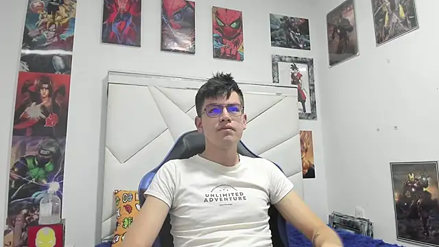 Snapshot of NICK_VERS chatting on 11/07/25, 07:36 NICK VERS online show from 11/07/25, 07:36