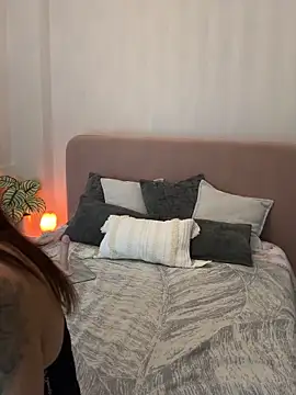 HotLdyllic online show from 04/11/26, 07:35