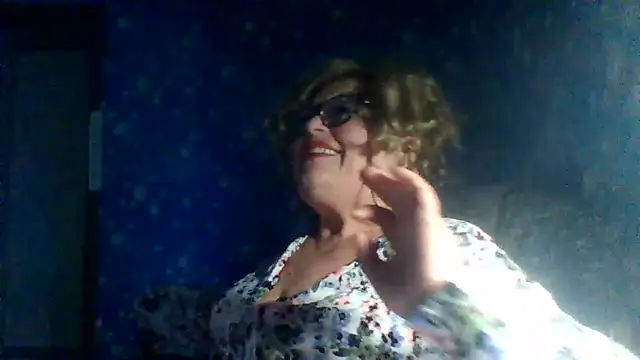 Snapshot of Milaniya606 chatting on 11/19/25, 08:20 Milaniya606 online show from 11/19/25, 08:20