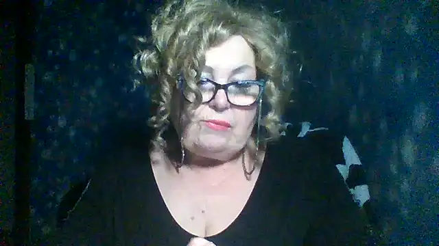 Snapshot of Milaniya606 chatting on 12/01/25, 02:22 Milaniya606 online show from 12/01/25, 02:22