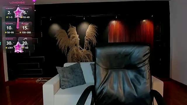 Snapshot of Ava-miller chatting on 11/15/25, 02:31 Ava-miller online show from 11/15/25, 02:31