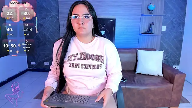 Snapshot of Ava-miller chatting on 12/18/25, 10:54 Ava-miller online show from 12/18/25, 10:54