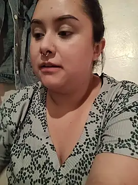 CurvyNoir online show from 04/27/26, 07:56