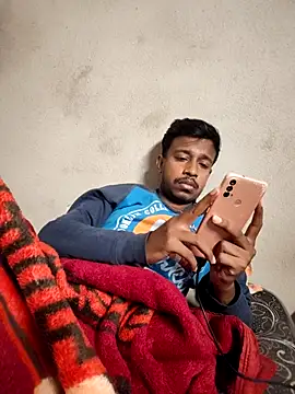 Snapshot of rudr1 chatting on 11/22/25, 05:34 rudr1 online show from 11/22/25, 05:34