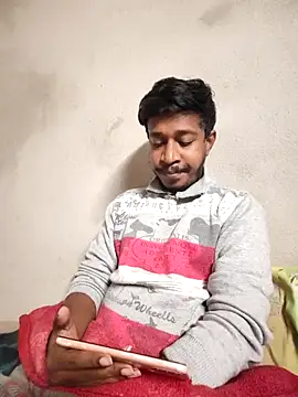 Snapshot of rudr1 chatting on 12/20/25, 01:40 rudr1 online show from 12/20/25, 01:40