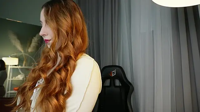 Cherry Flame  online show from 11/05/25, 09:04