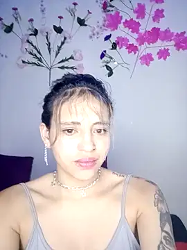 BellaChiquis  online show from 11/26/25, 07:09