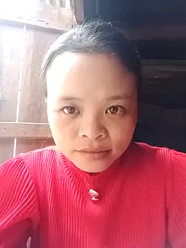 Snapshot of Serena-121 chatting on 10/31/25, 03:40 Serena-121 online show from 10/31/25, 03:40