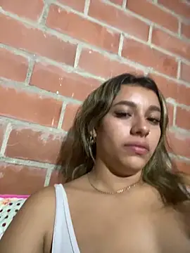 liahot69 online show from 04/24/26, 01:52