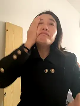 Snapshot of daaqnn chatting on 11/26/25, 11:28 daaqnn online show from 11/26/25, 11:28