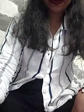 vijaylaxmi69 online show from 11/11/25, 05:13