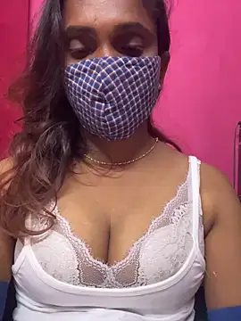 Snapshot of Queen-dhivya chatting on 11/27/25, 05:15 Queen-dhivya online show from 11/27/25, 05:15