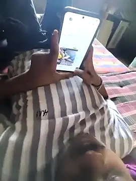 Snapshot of cuteriya5 chatting on 11/03/25, 08:04 cuteriya5 online show from 11/03/25, 08:04