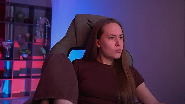 Snapshot of ElinVale chatting on 01/15/26, 11:59 ElinVale online show from 01/15/26, 11:59