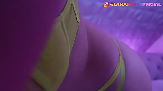 Snapshot of Lana-Grey chatting on 11/27/25, 09:39 Lana-Grey online show from 11/27/25, 09:39