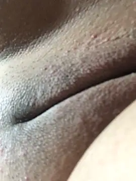 Snapshot of _-_-_gozada-___-_ chatting on 11/03/25, 02:02  - - gozada-   -  online show from 11/03/25, 02:02