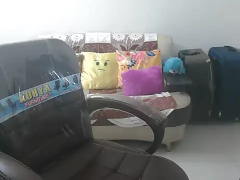 Snapshot of LovelyDancy chatting on 11/16/25, 02:06 LovelyDancy online show from 11/16/25, 02:06