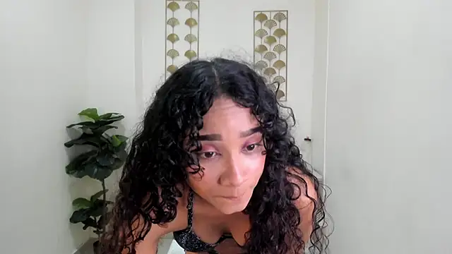 Snapshot of daynis_ortiz chatting on 11/13/25, 12:48 daynis ortiz online show from 11/13/25, 12:48