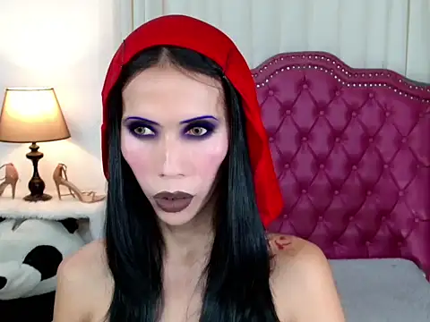 Snapshot of bellaUtops chatting on 12/02/25, 05:41 bellaUtops online show from 12/02/25, 05:41