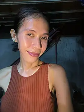 bellaUtops online show from 04/18/26, 07:40