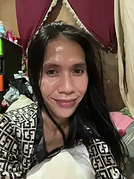 bellaUtops online show from 05/16/26, 03:25