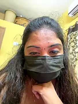 Snapshot of Tamil_Hot_Varshu chatting on 12/17/25, 06:47 Tamil Hot Varshu online show from 12/17/25, 06:47