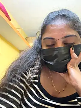 Tamil Hot Varshu online show from 01/06/26, 05:27