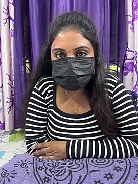 Tamil Hot Varshu online show from 04/21/26, 10:43