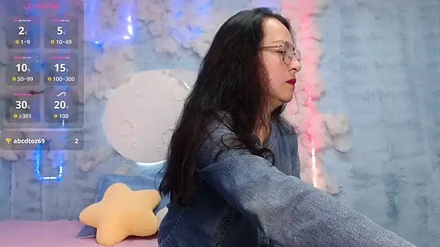 Lauryn Jones online show from 02/16/26, 07:43