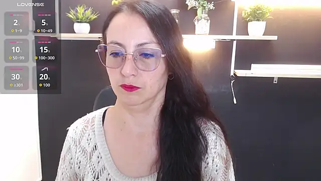 Lauryn Jones online show from 04/01/26, 04:15