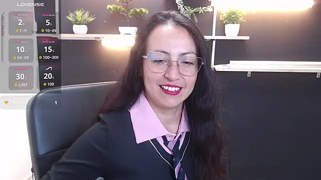 Lauryn Jones online show from 04/16/26, 07:03